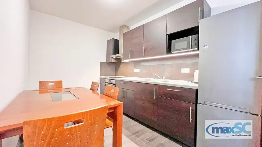Pronájem bytu 2+kk, Holice, Bratří Čapků, 54 m2