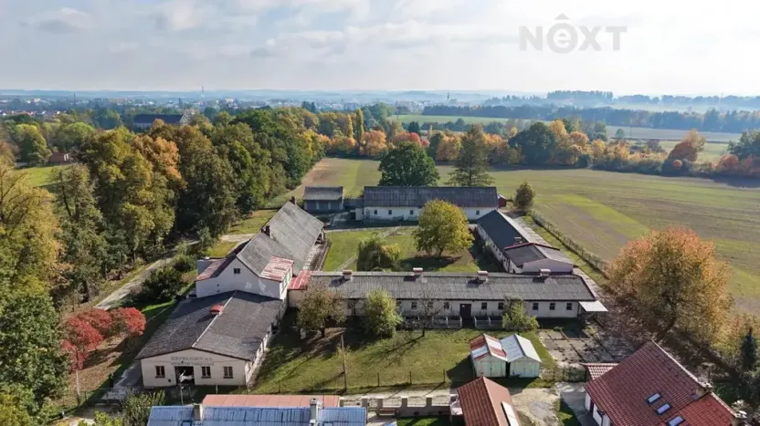 Prodej obchodního prostoru, Jindřichův Hradec, 9726 m2