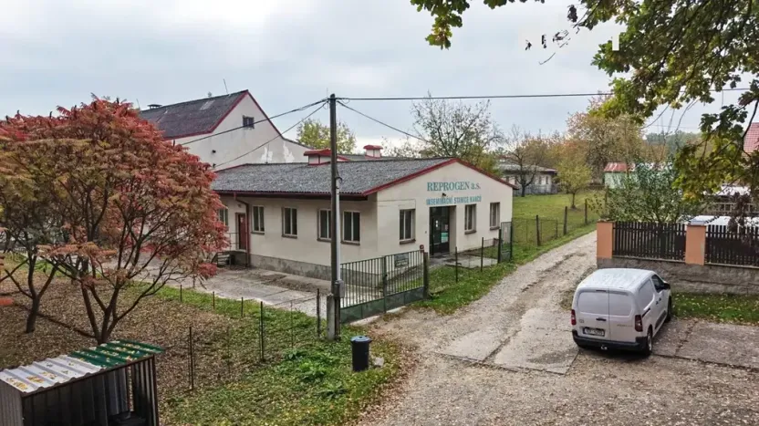 Prodej výrobních prostor, Jindřichův Hradec, 9726 m2