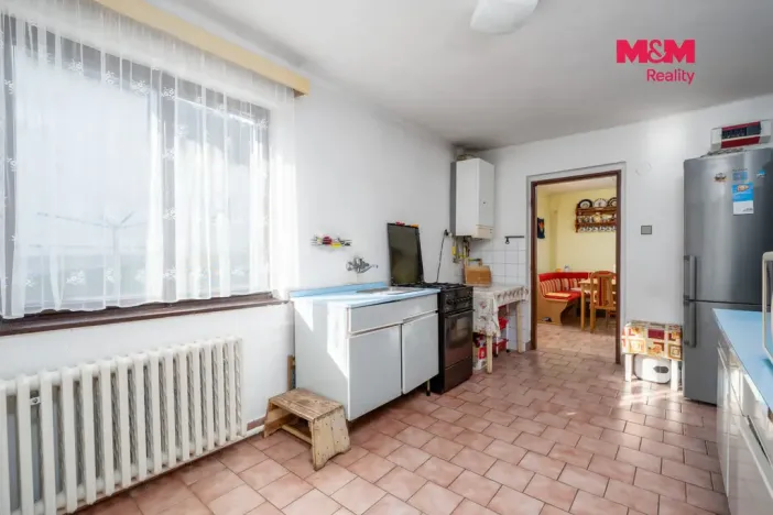 Prodej rodinného domu, Výrov - Hadačka, 662 m2