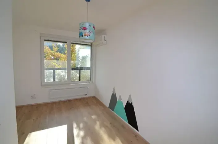 Pronájem bytu 3+kk, Praha - Střížkov, Makedonská, 90 m2