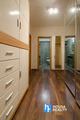 Pronájem bytu 2+kk, Praha - Prosek, Litoměřická, 68 m2
