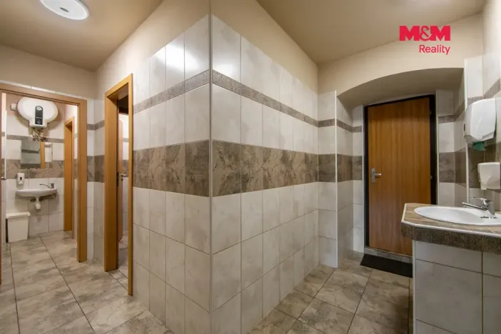 Prodej ubytování, Kladruby, Husova, 900 m2