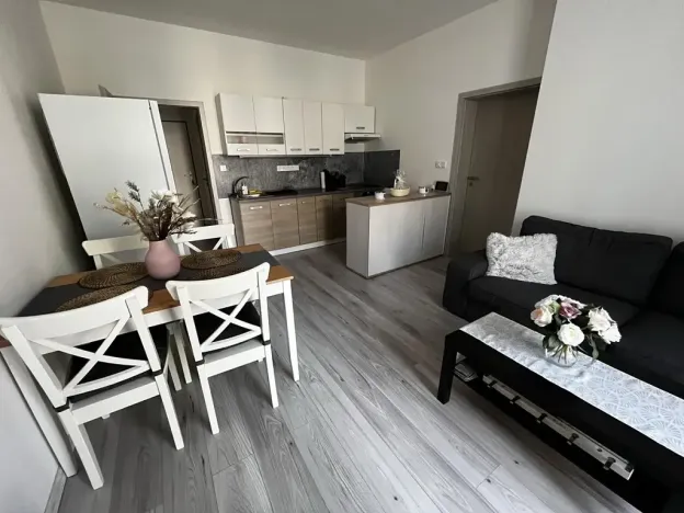 Pronájem bytu 2+kk, Milovice, Slepá, 39 m2