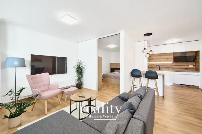 Pronájem bytu 2+kk, Znojmo, Kosmákova, 62 m2