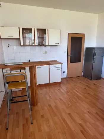 Pronájem bytu 1+kk, Rožmitál pod Třemšínem, 26 m2