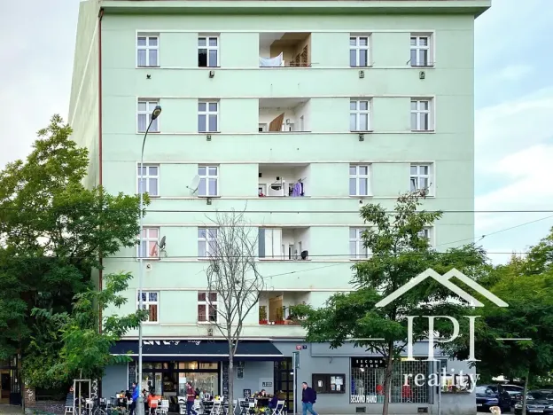 Prodej bytu 2+kk, Praha - Holešovice, Komunardů, 53 m2