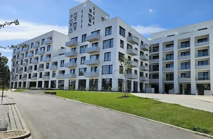 Prodej garážového stání, Brno, třída Generála Píky, 12 m2