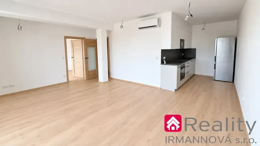 Prodej bytu 2+kk, Pohořelice, Znojemská, 60 m2