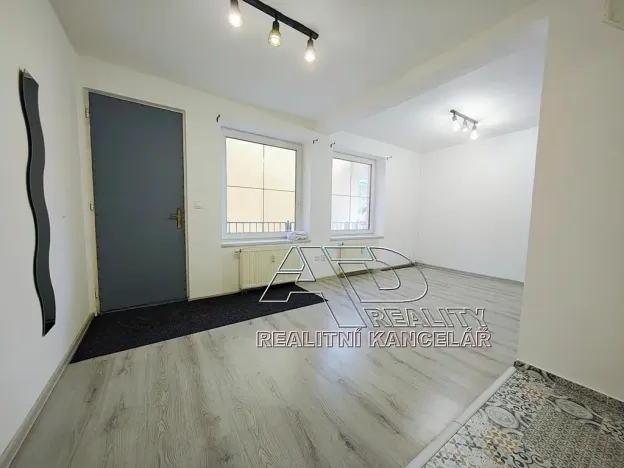 Prodej bytu 1+kk, České Budějovice, E. Beneše, 34 m2