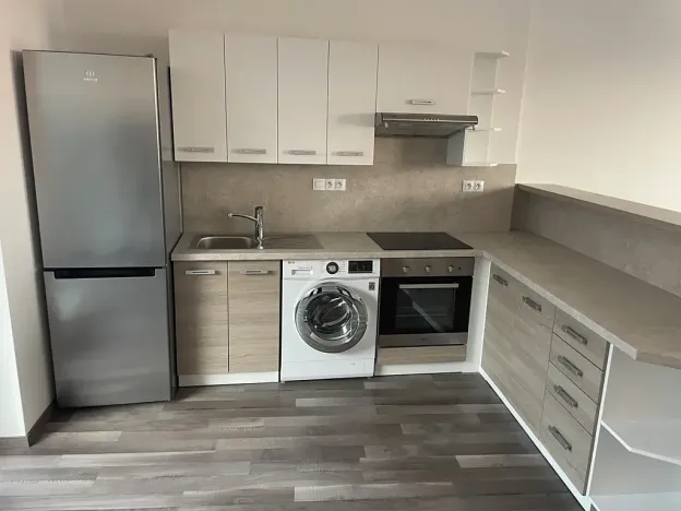 Pronájem bytu 2+kk, Otrokovice, nám. 3. května, 58 m2