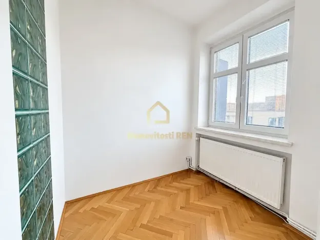 Pronájem bytu 2+kk, Ostrava, Veleslavínova, 70 m2