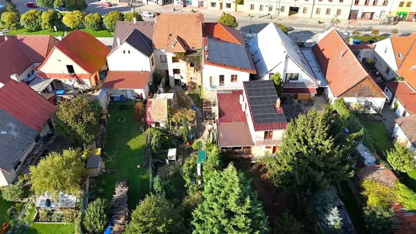 Prodej komerční nemovitosti, Chlumec nad Cidlinou, Klicperovo náměstí, 262 m2