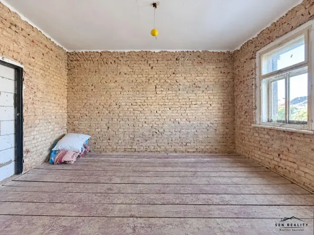 Prodej komerční nemovitosti, Chlumec nad Cidlinou, Klicperovo náměstí, 262 m2