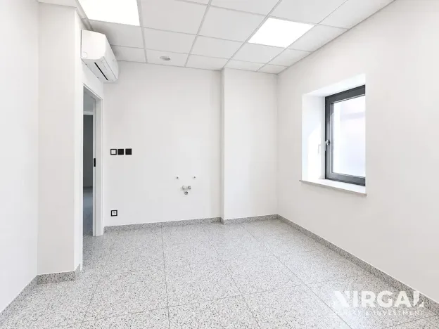 Pronájem ordinace, Praha - Uhříněves, U starého mlýna, 47 m2