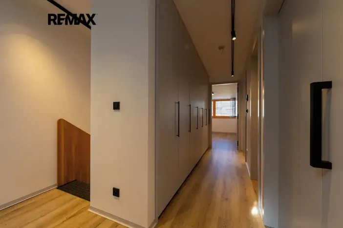 Prodej vícegeneračního domu, Praha - Vysočany, Moravcových, 228 m2