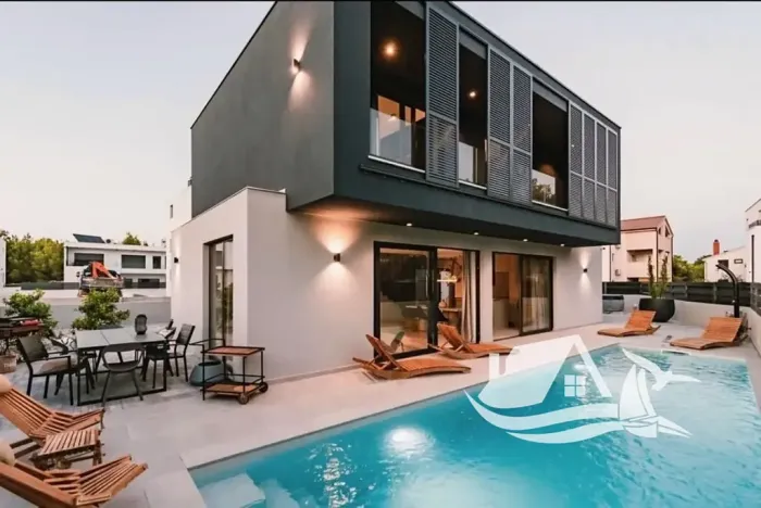 Prodej vily, Vodice, Chorvatsko, 190 m2