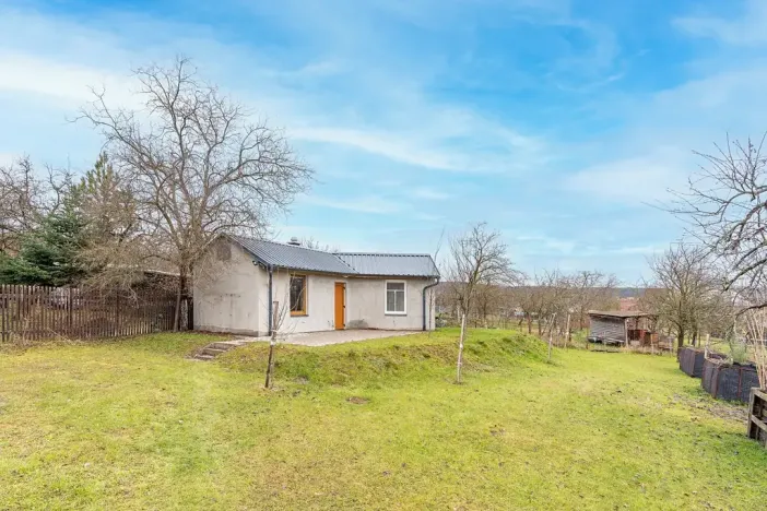 Pronájem rodinného domu, Lukov, Hradská, 32 m2