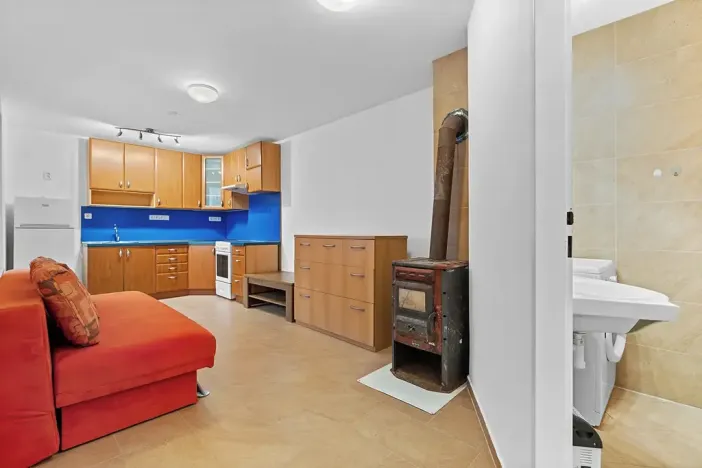 Pronájem rodinného domu, Lukov, Hradská, 32 m2