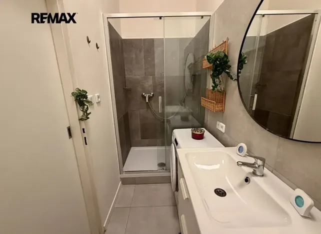 Prodej bytu 1+kk, Králův Dvůr, Plzeňská, 41 m2