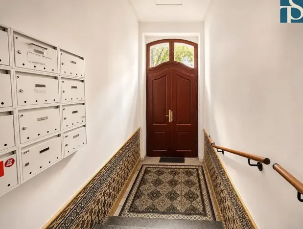 Prodej bytu 1+1, Praha - Vinohrady, Na Kozačce, 48 m2