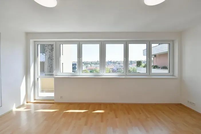 Pronájem skladu, Praha - Břevnov, Talichova, 90 m2