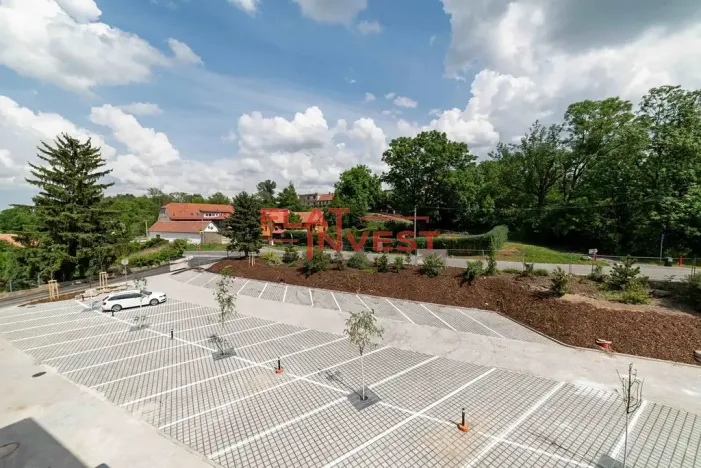 Prodej garážového stání, Tuchoměřice, V Kněžívce, 18 m2