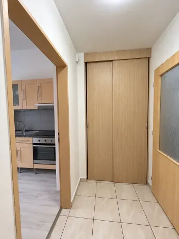 Pronájem bytu 2+kk, Teplice, Jankovcova, 41 m2