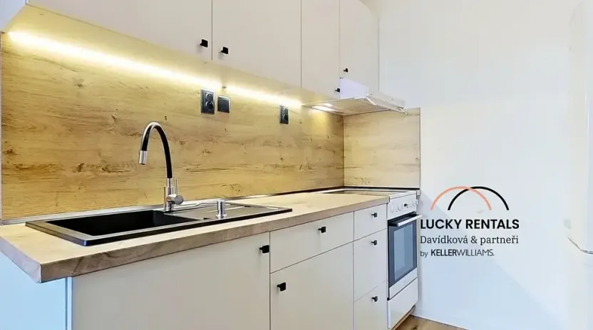 Pronájem bytu 2+kk, Praha - Černý Most, Kpt. Stránského, 43 m2
