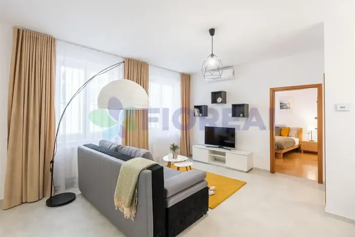 Pronájem bytu 2+kk, Praha - Nové Město, Klimentská, 61 m2