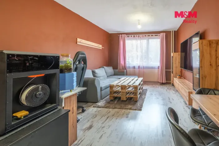 Prodej bytu 3+1, Kraslice, Pod nádražím, 68 m2