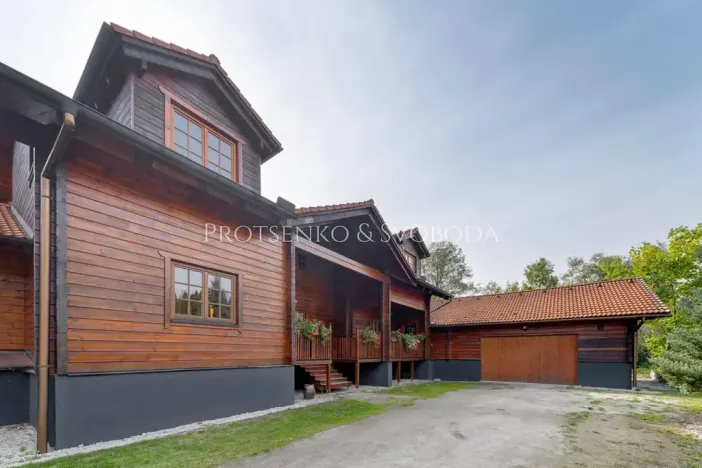 Prodej ubytování, Trhové Sviny, Rejta, 800 m2