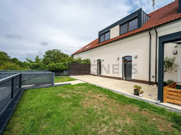 Pronájem rodinného domu, Dubany, 160 m2