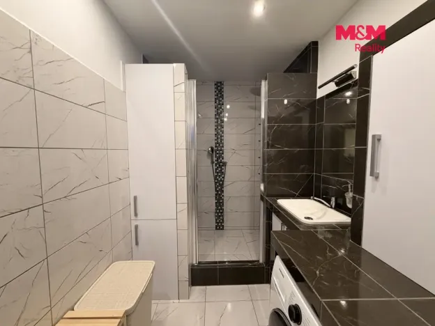 Prodej bytu 2+kk, Veselí nad Lužnicí - Veselí nad Lužnicí I, Blatské sídliště, 40 m2