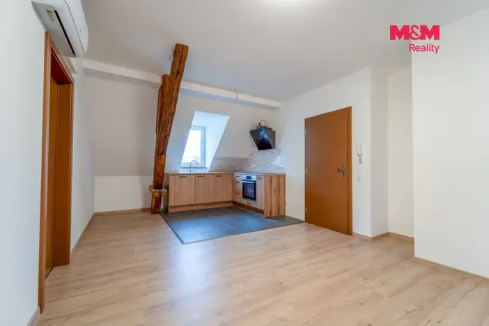 Pronájem bytu 3+kk, Bor, Školní, 55 m2