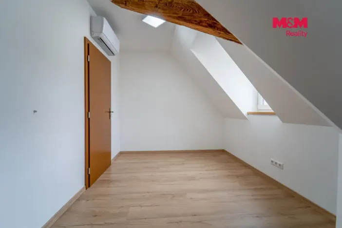 Pronájem bytu 3+kk, Bor, Školní, 55 m2