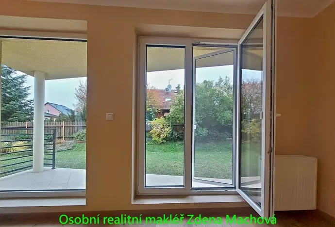 Pronájem bytu 4+kk, Sulice, Slunečná, 88 m2