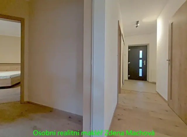 Pronájem bytu 4+kk, Sulice, Slunečná, 88 m2