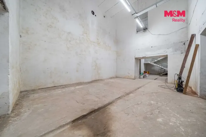 Pronájem výrobních prostor, Štěnovice, Plzeňská, 1366 m2