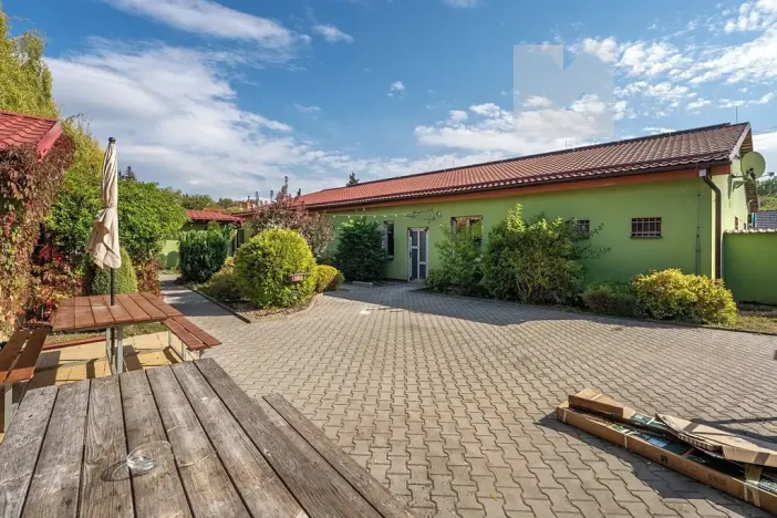 Prodej ubytování, Koryčany, 296 m2
