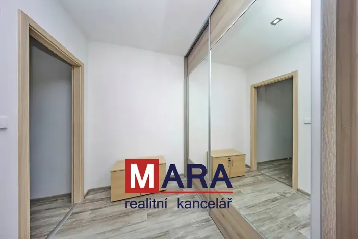 Pronájem bytu 2+1, Olomouc, Sienkiewiczova, 52 m2