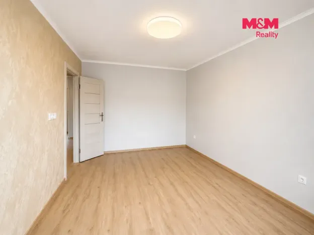 Prodej bytu 2+1, Ústí nad Labem - Bukov, Dukelských hrdinů, 52 m2