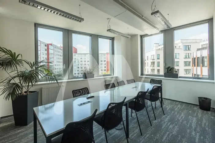 Pronájem kanceláře, Praha - Nusle, Lomnického, 537 m2