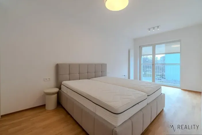 Pronájem bytu 2+kk, Ostrava, Dlouhá, 58 m2