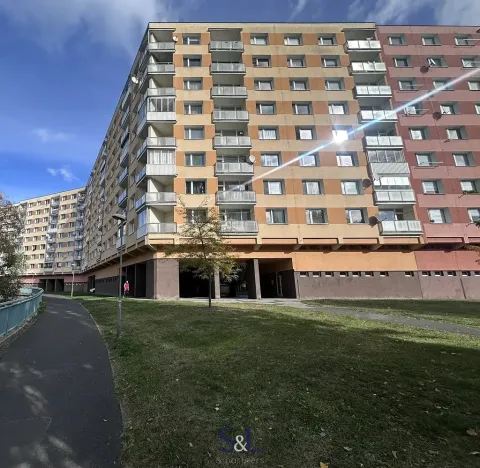 Pronájem bytu 3+1, Chomutov, Bezručova, 83 m2