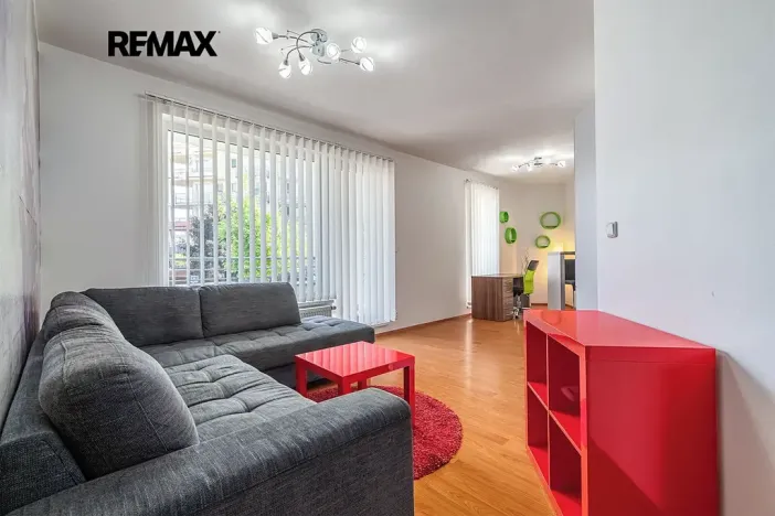 Pronájem bytu 2+kk, Praha - Zličín, Sazovická, 48 m2