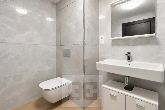 Pronájem bytu 2+kk, České Budějovice, Generála Klapálka, 55 m2