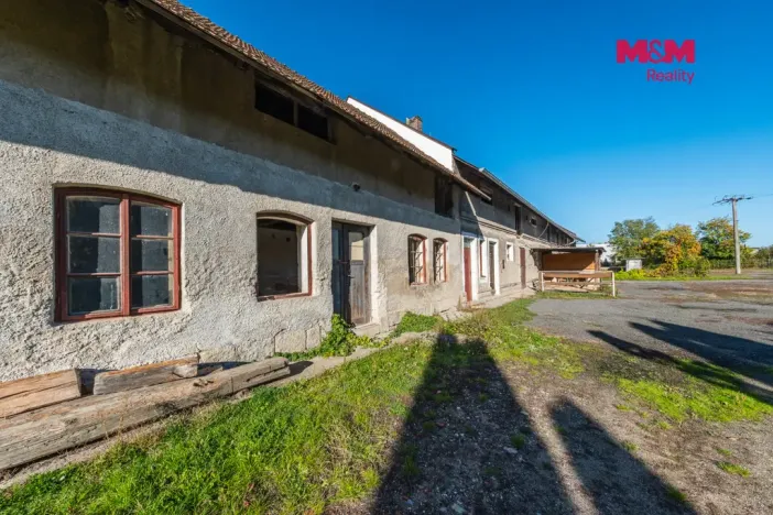 Prodej zemědělské usedlosti, Dobrovice - Libichov, 300 m2