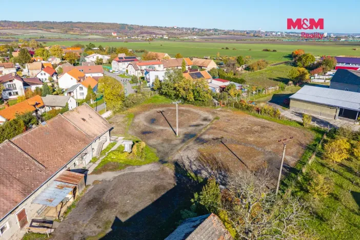 Prodej zemědělské usedlosti, Dobrovice - Libichov, 300 m2