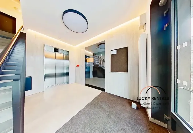 Pronájem bytu 1+kk, Kralupy nad Vltavou, Nádražní, 24 m2